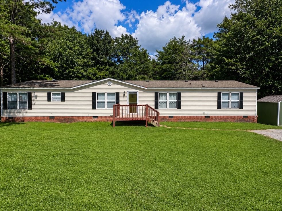 5 Riverbreeze Road, Greenville SC, double-wide home with brick skirting